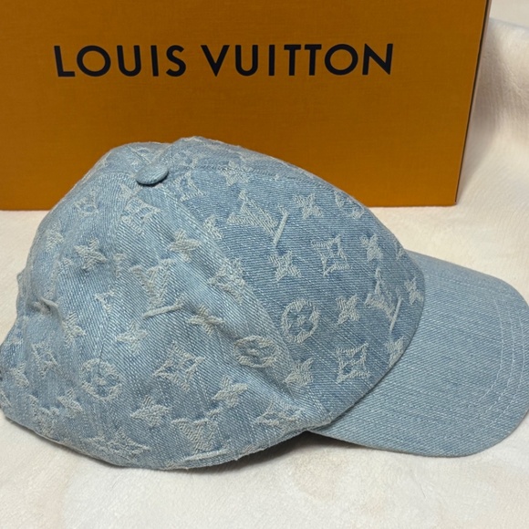 Louis Vuitton Denim Cap - Picture 4 of 7